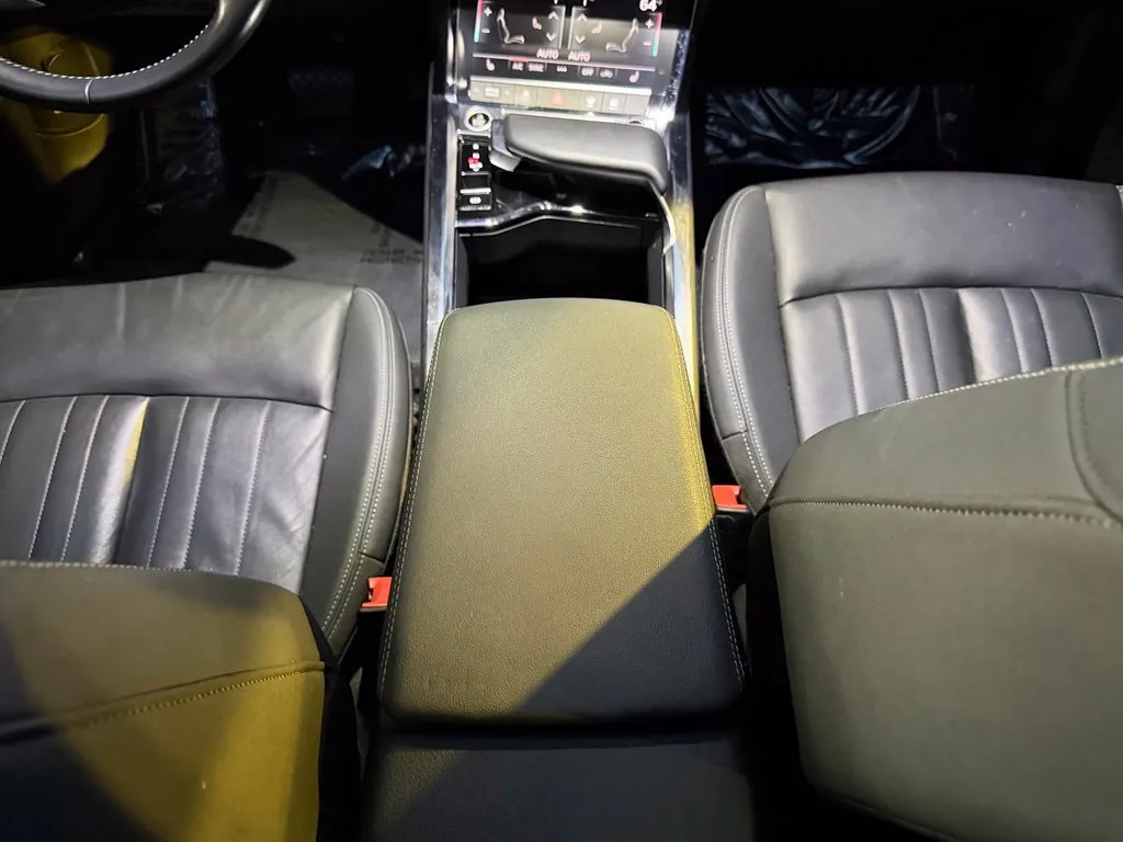 Audi e-tron photo 47