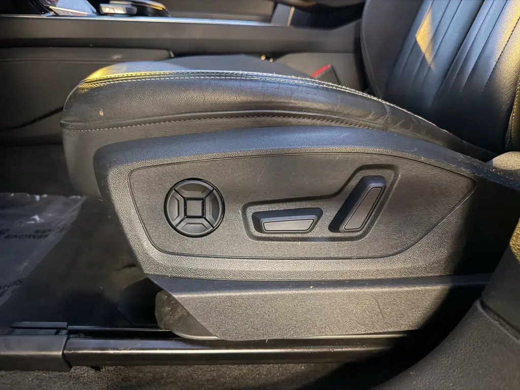 Audi e-tron photo 27