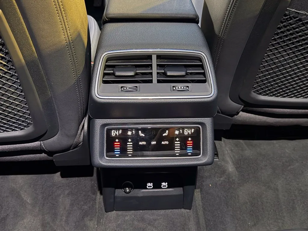 Audi e-tron photo 49