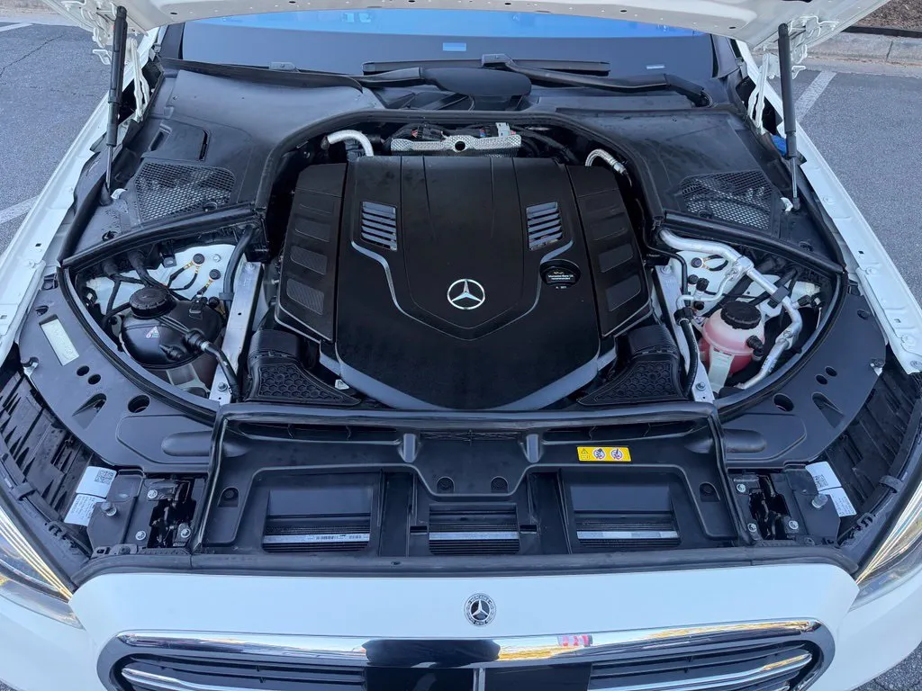 Mercedes-Benz S-Class photo 6