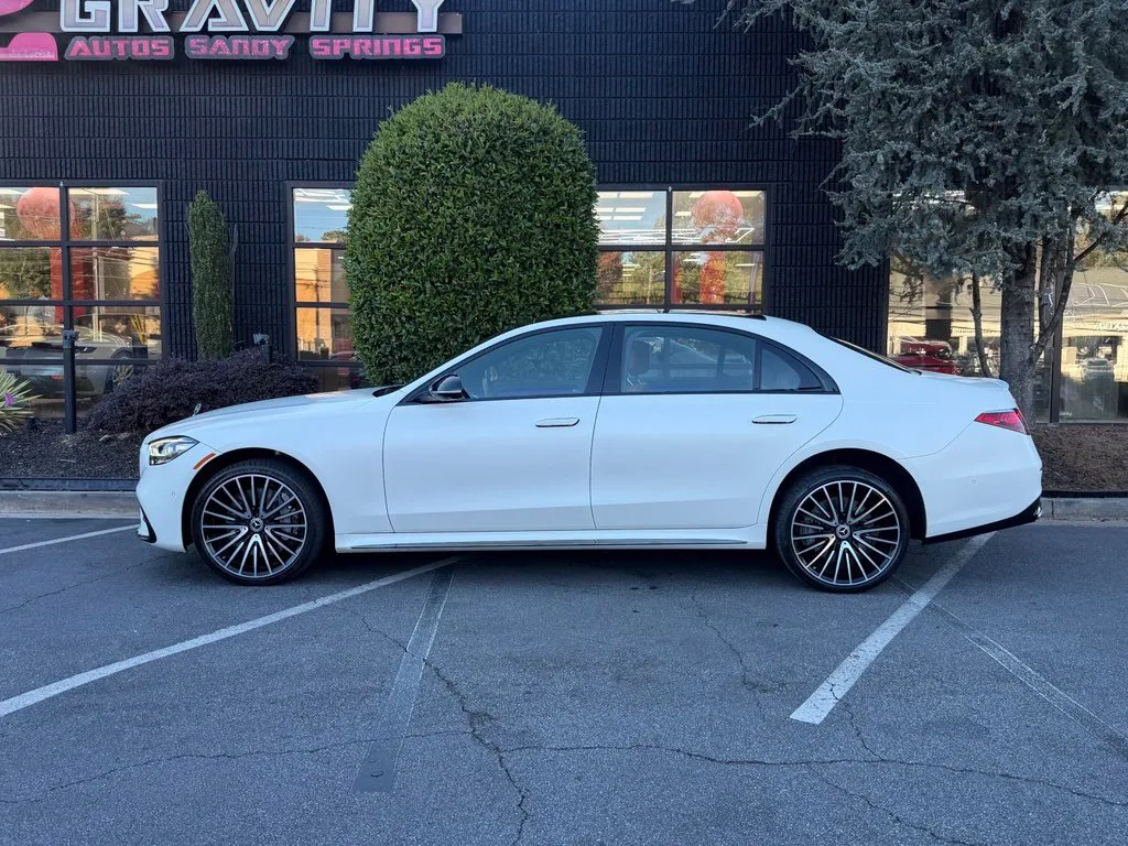 Mercedes-Benz S-Class photo 9