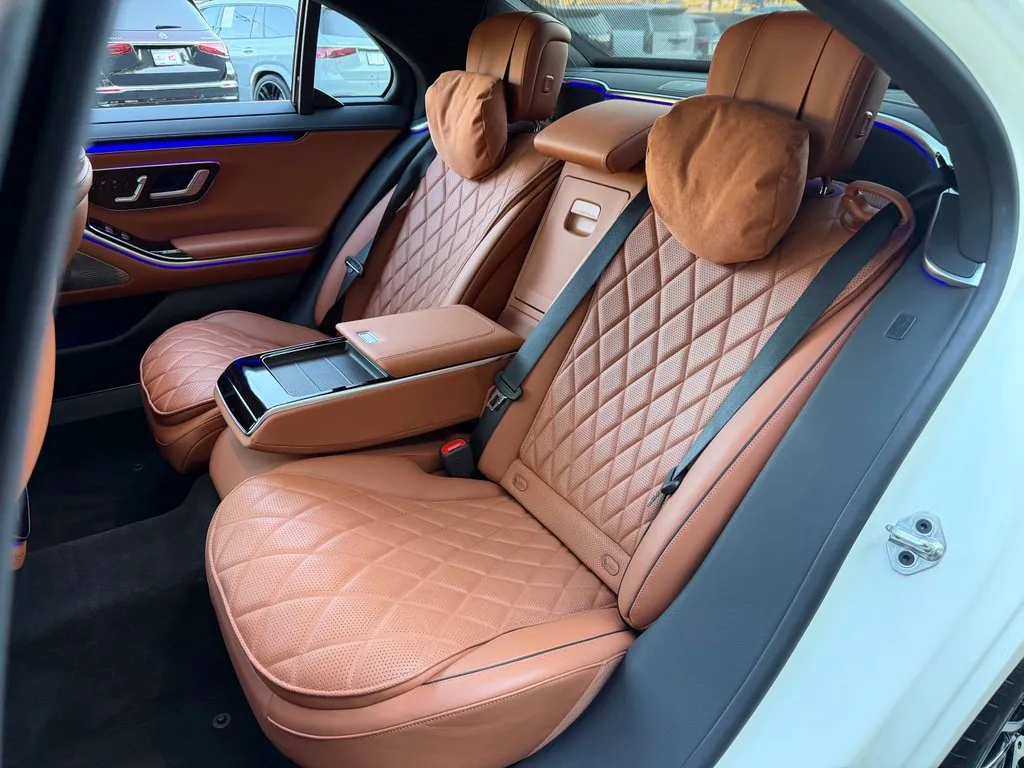 Mercedes-Benz S-Class photo 29