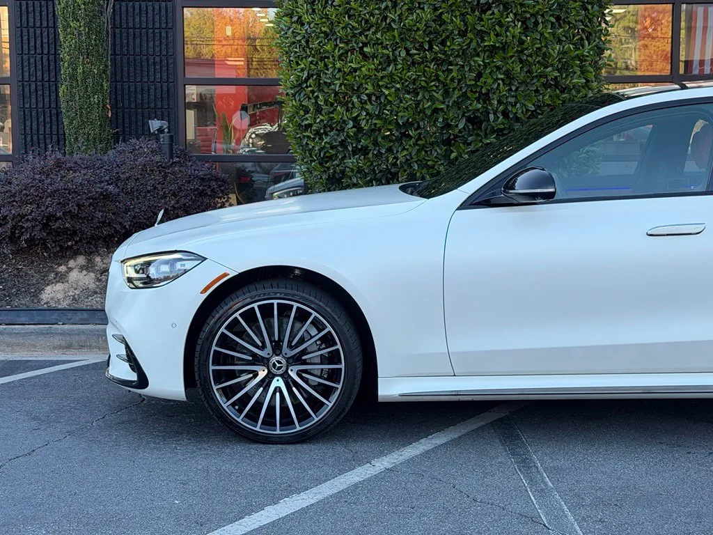 Mercedes-Benz S-Class photo 10