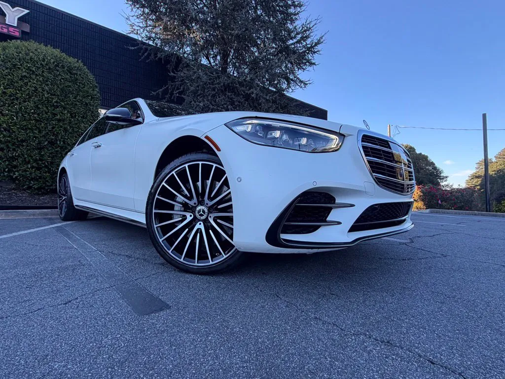 Mercedes-Benz S-Class photo 8