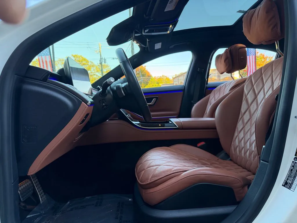 Mercedes-Benz S-Class photo 24
