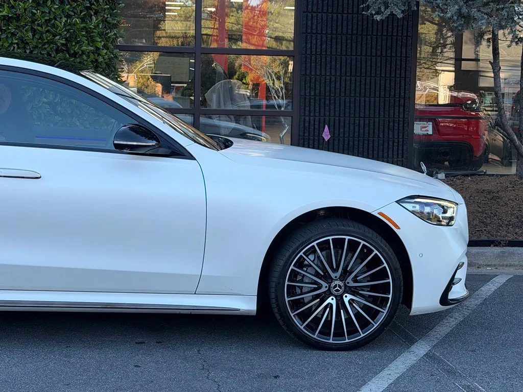 Mercedes-Benz S-Class photo 22