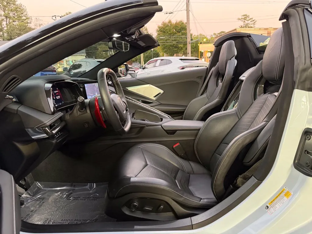 Chevrolet Corvette photo 25