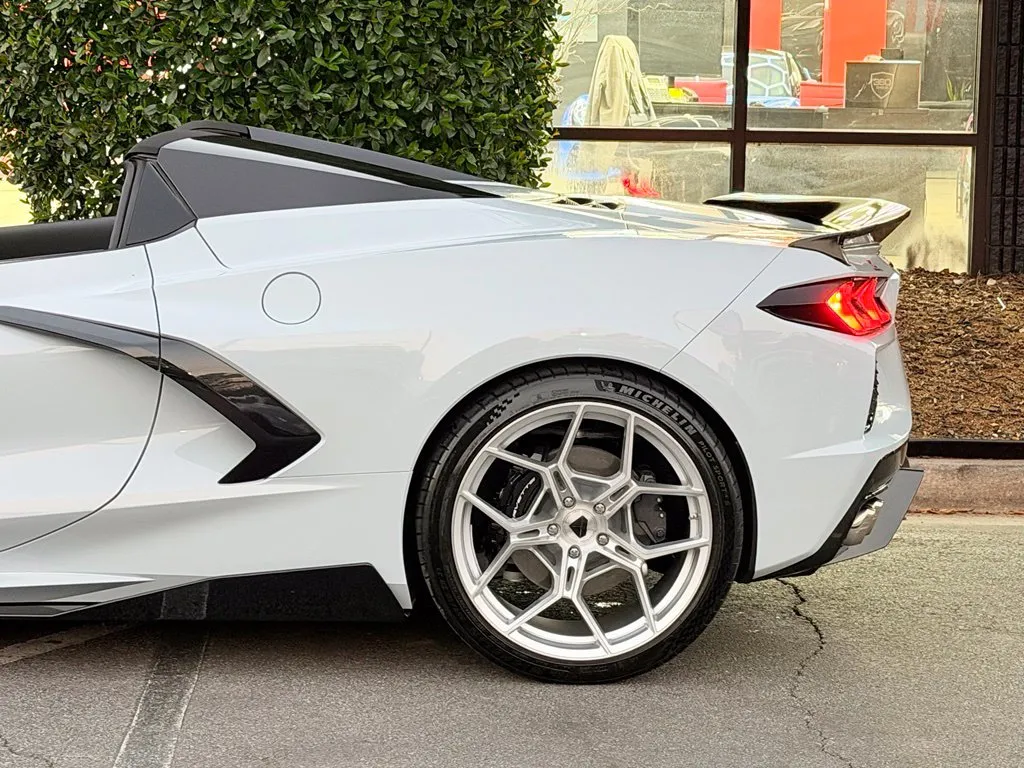 Chevrolet Corvette photo 11
