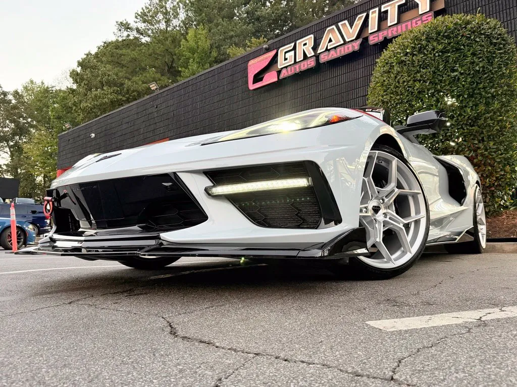 Chevrolet Corvette photo 2