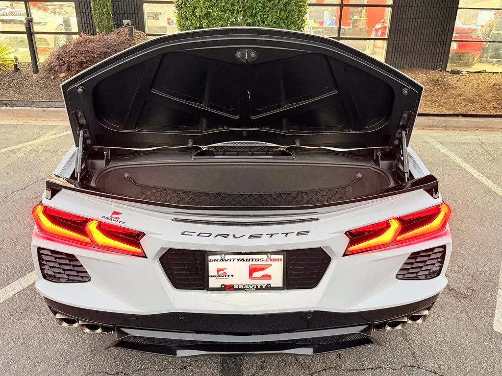 Chevrolet Corvette photo 17