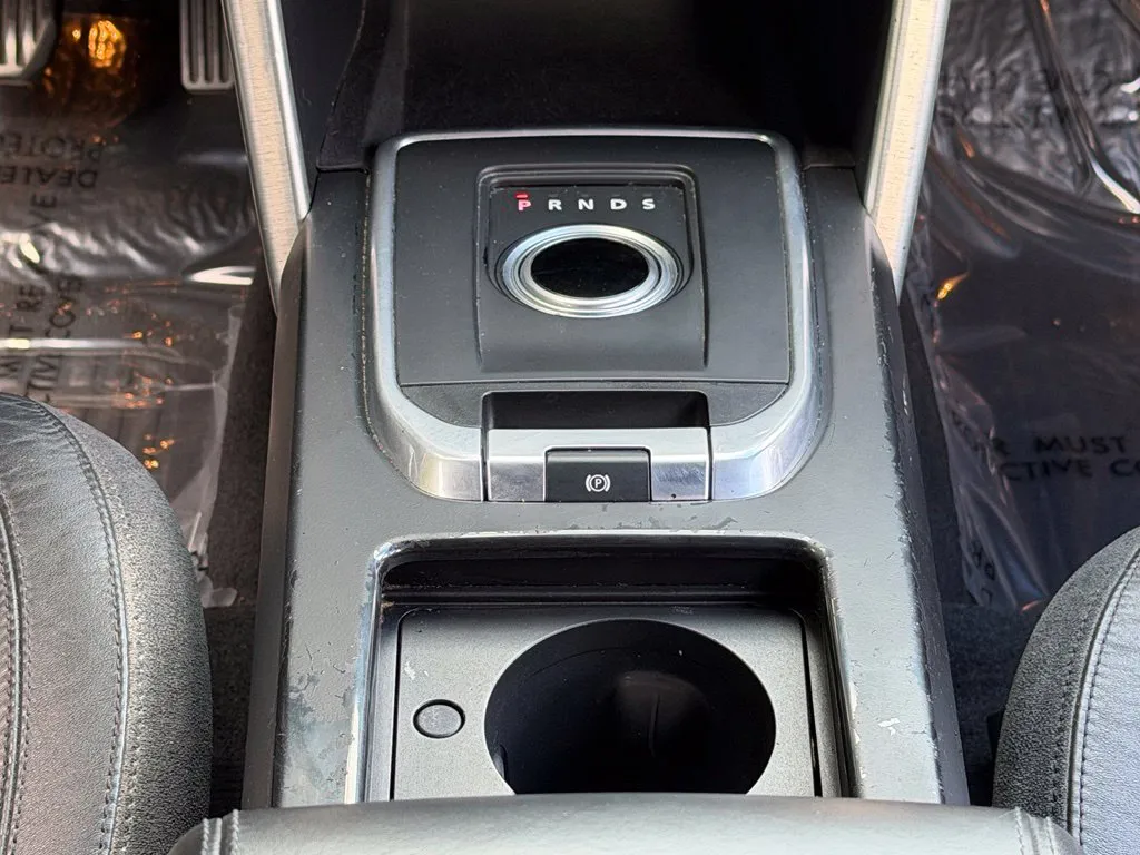 Land Rover Discovery Sport photo 49