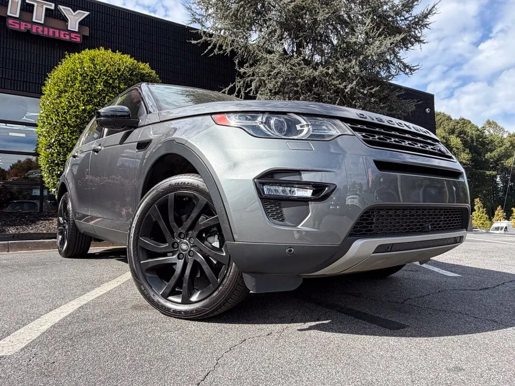 Land Rover Discovery Sport photo 8