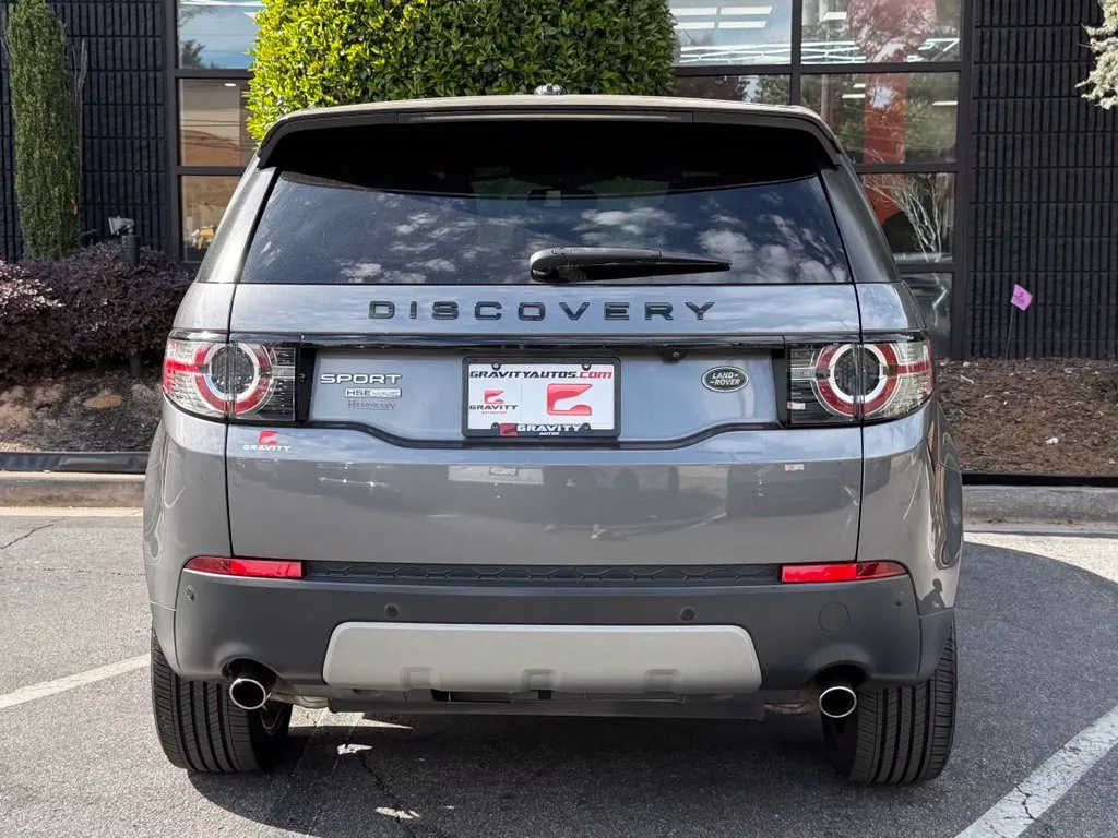 Land Rover Discovery Sport photo 14