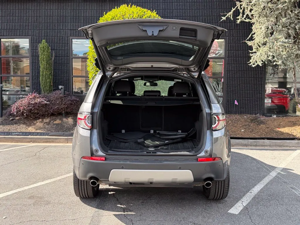 Land Rover Discovery Sport photo 17
