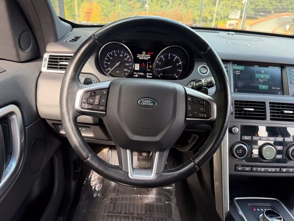 Land Rover Discovery Sport photo 44
