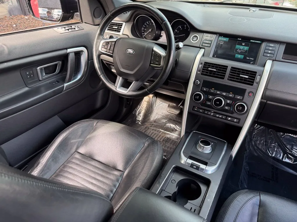 Land Rover Discovery Sport photo 42