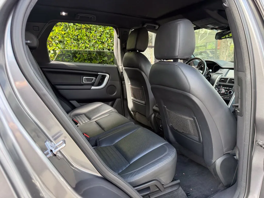 Land Rover Discovery Sport photo 39