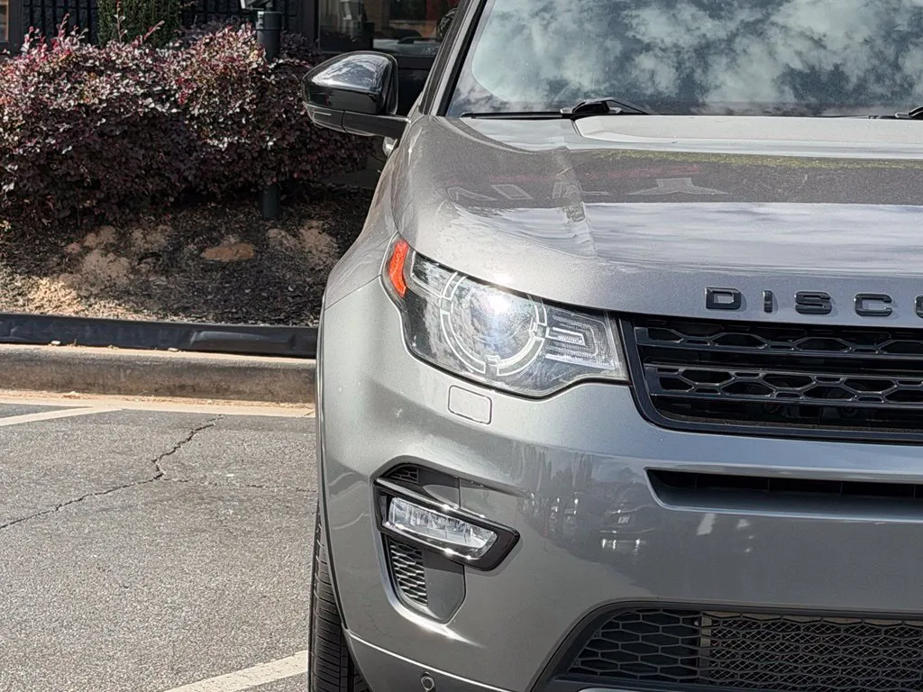 Land Rover Discovery Sport photo 4
