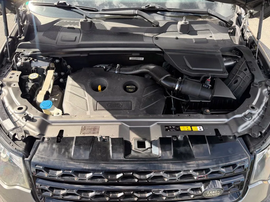 Land Rover Discovery Sport photo 6