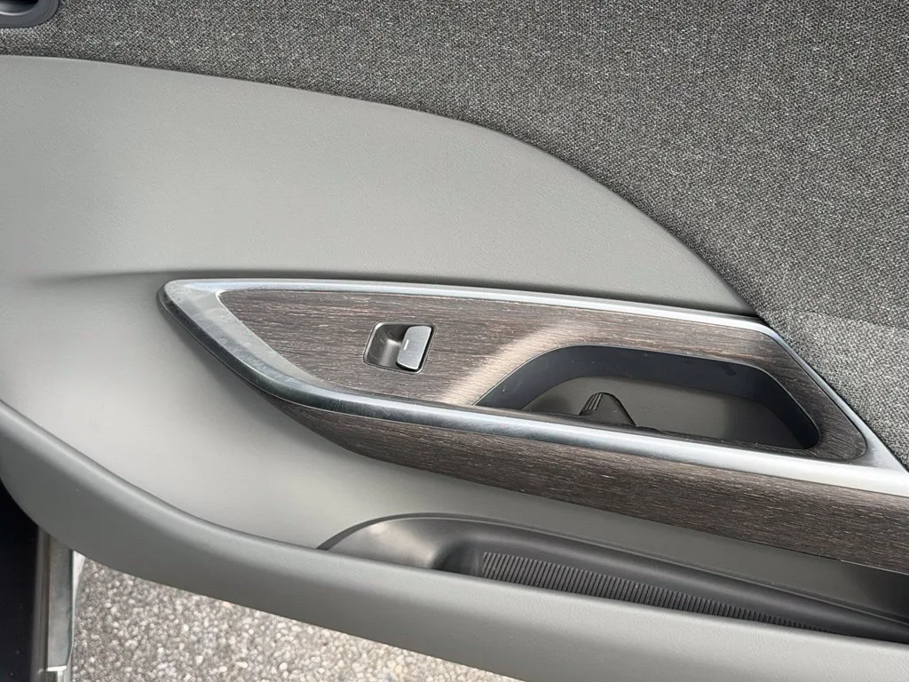 Lucid Air photo 38
