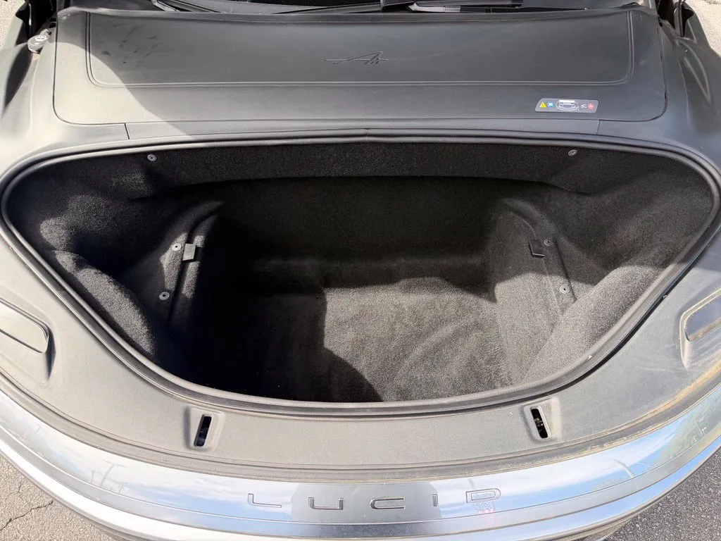 Lucid Air photo 6