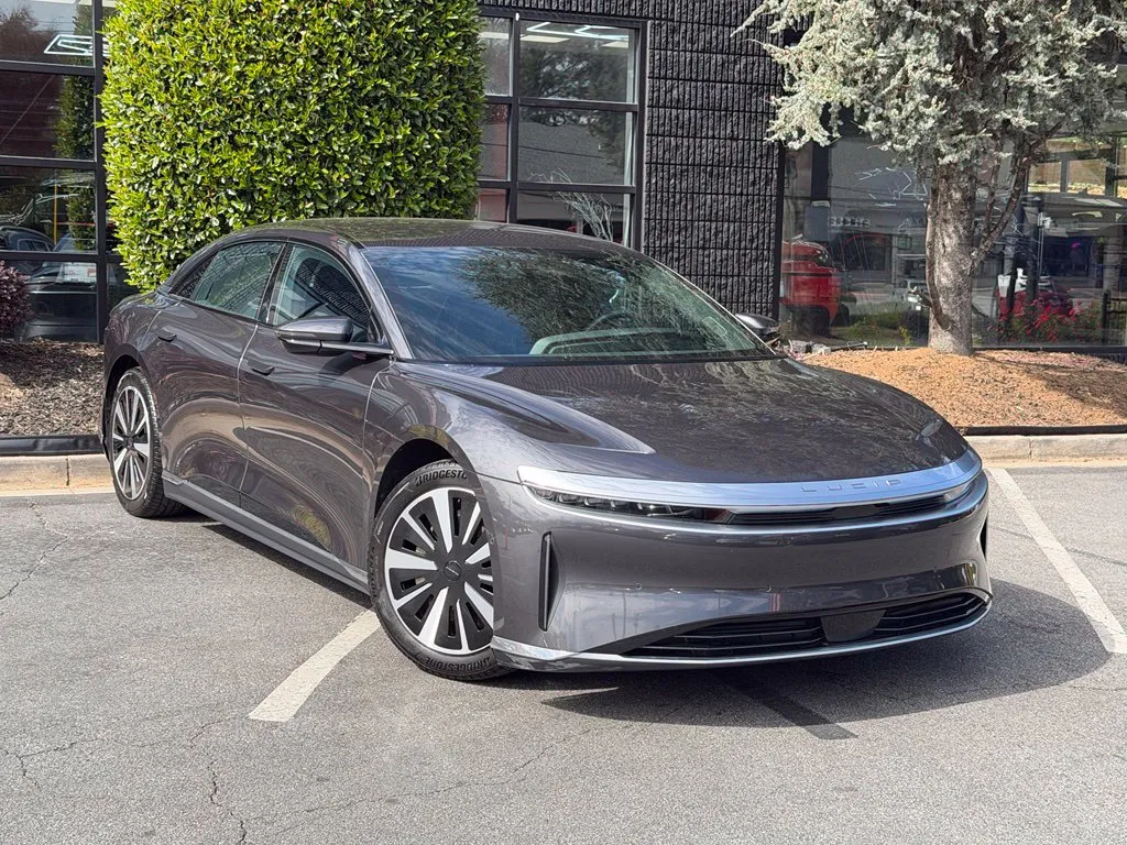 Lucid Air photo 7