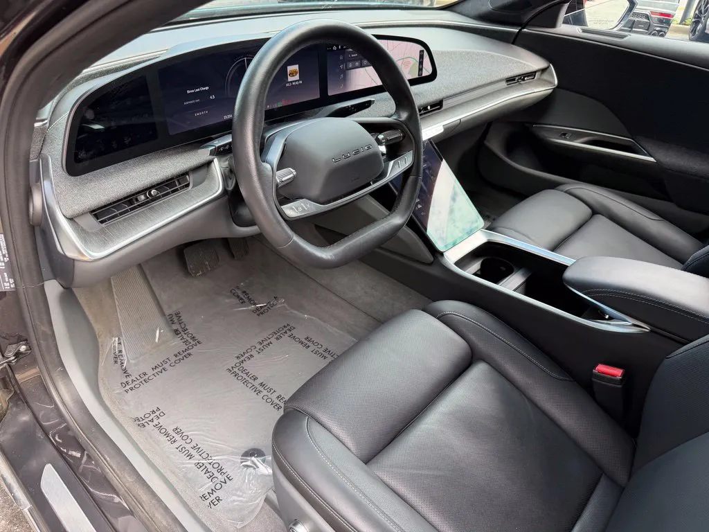Lucid Air photo 24