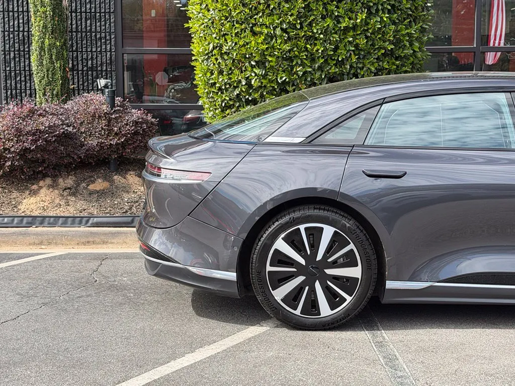 Lucid Air photo 22