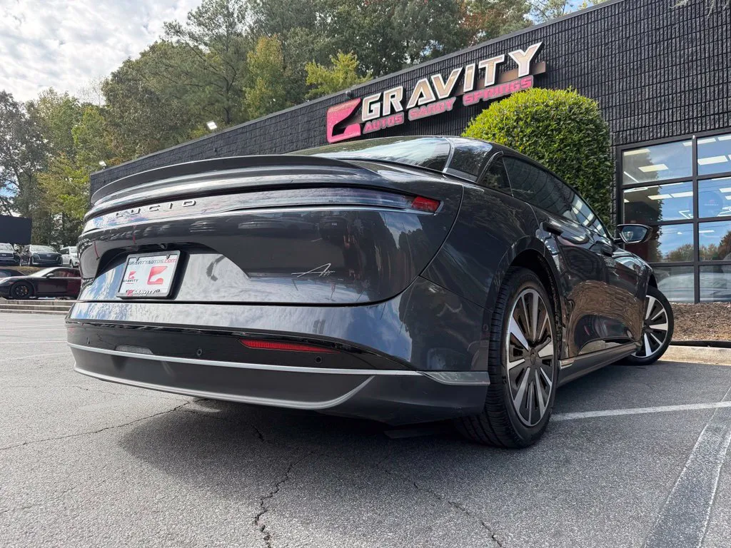 Lucid Air photo 13