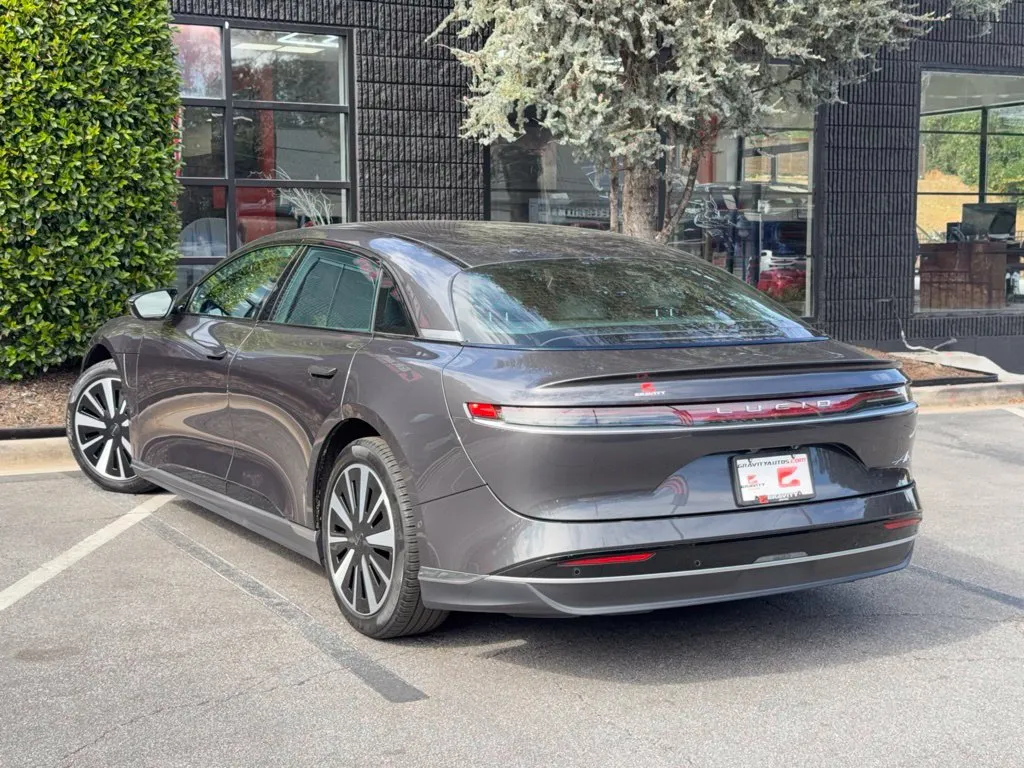 Lucid Air photo 19
