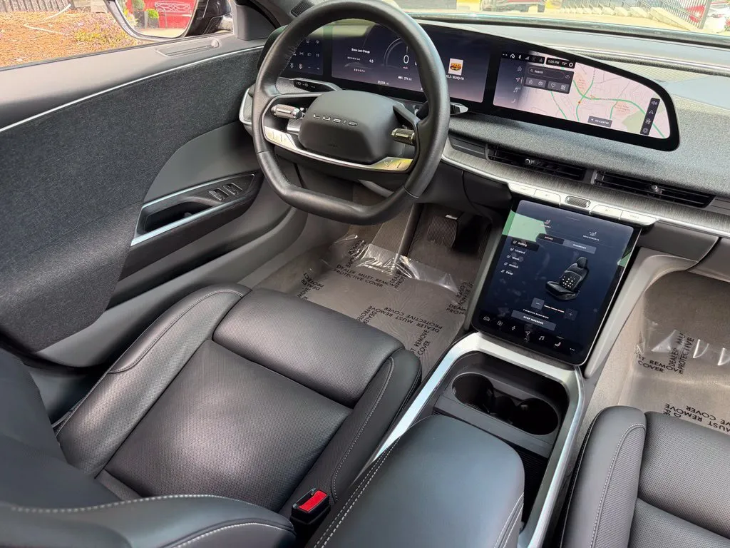 Lucid Air photo 42