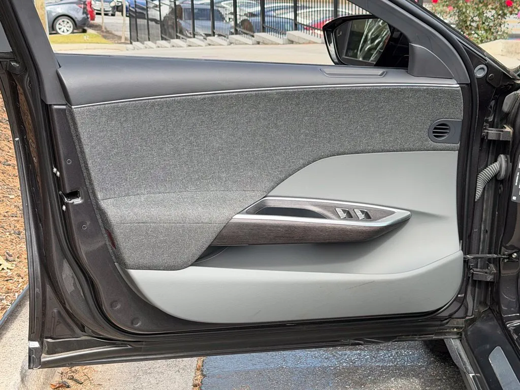 Lucid Air photo 29