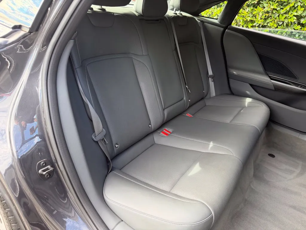 Lucid Air photo 40