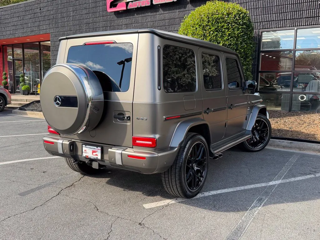 Mercedes-Benz G-Class photo 12