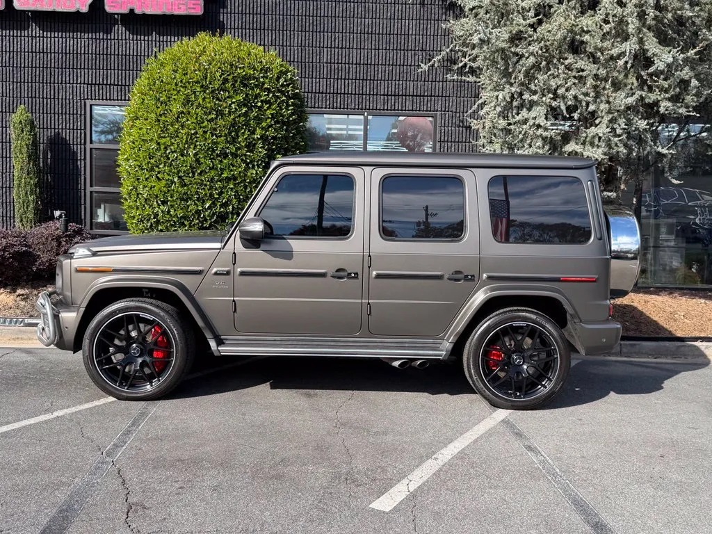 Mercedes-Benz G-Class photo 9