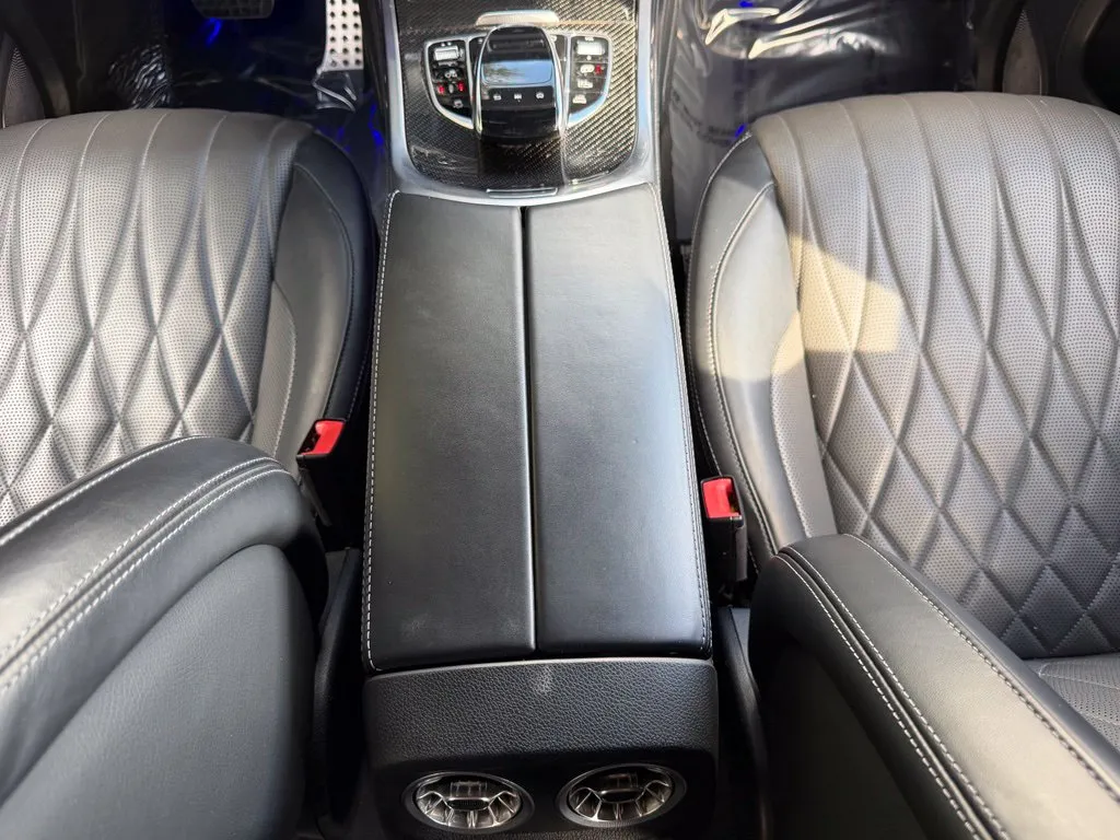 Mercedes-Benz G-Class photo 48