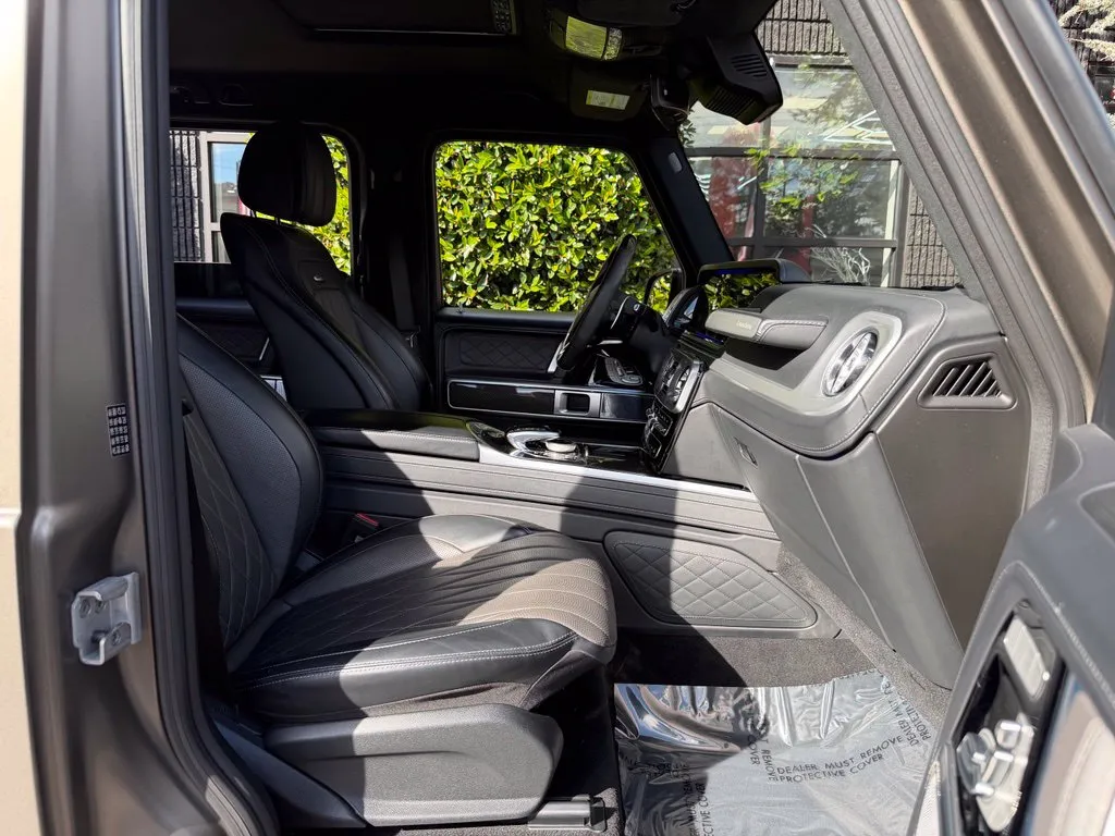 Mercedes-Benz G-Class photo 33