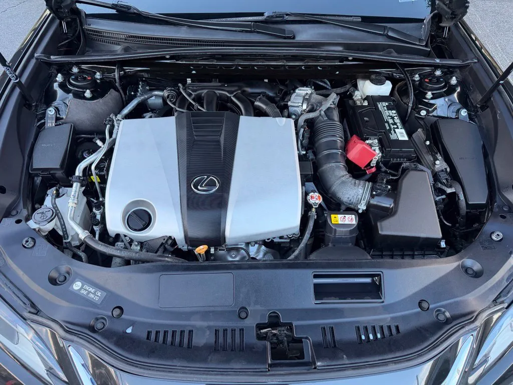 Lexus ES photo 6