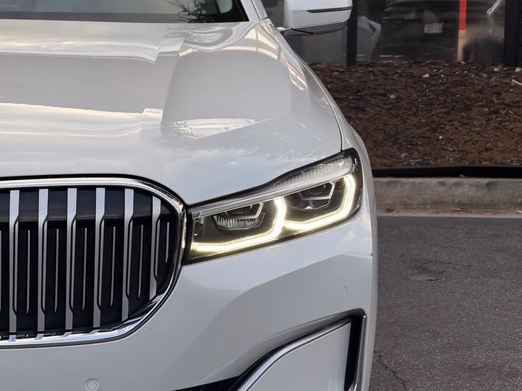 BMW 7 Series photo 5