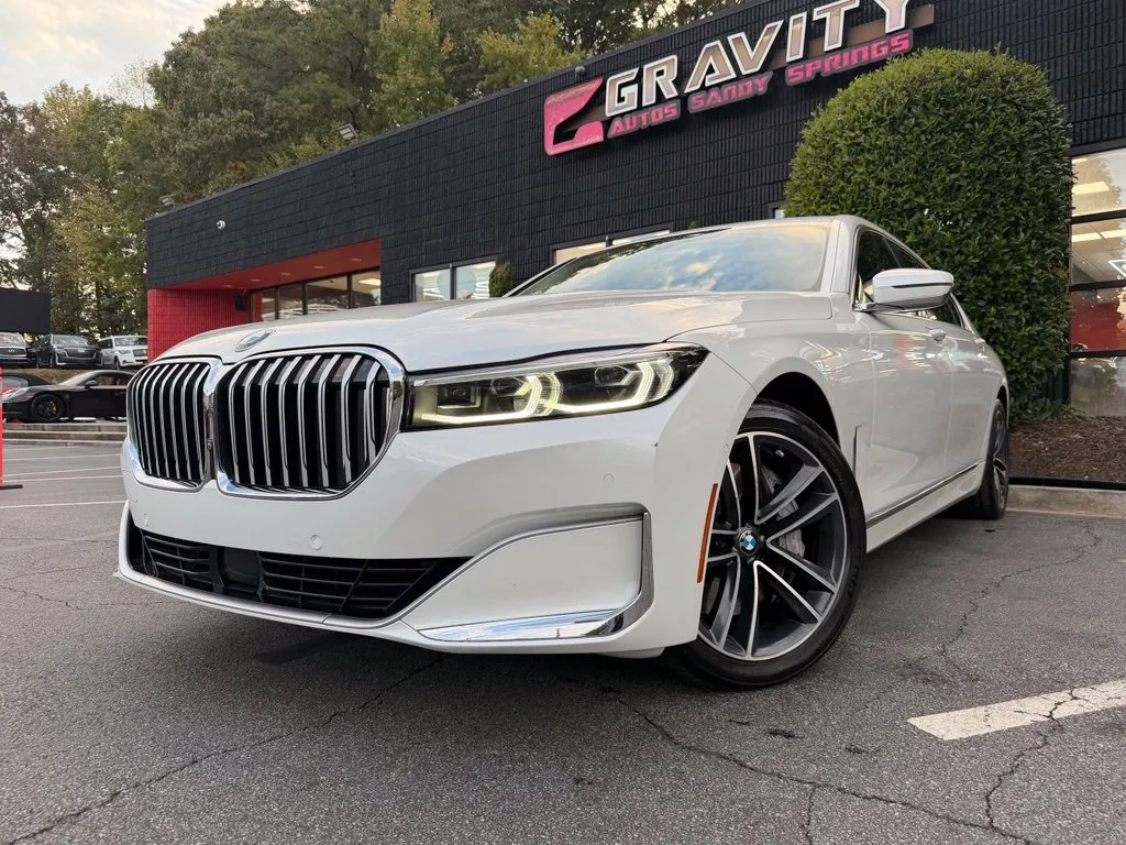BMW 7 Series photo 2