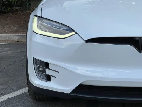 More photos of 2018 Tesla Model X 75D at Gravity Autos Sandy Springs, GA