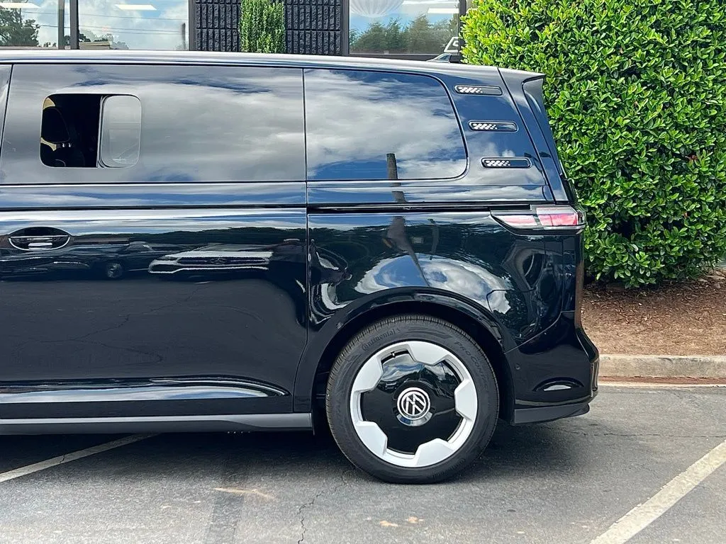 2025 Volkswagen ID. Buzz PRO S - Photo 10