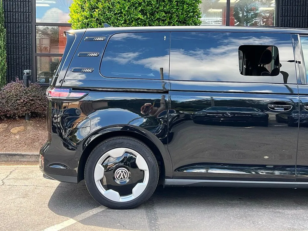 2025 Volkswagen ID. Buzz PRO S - Photo 21