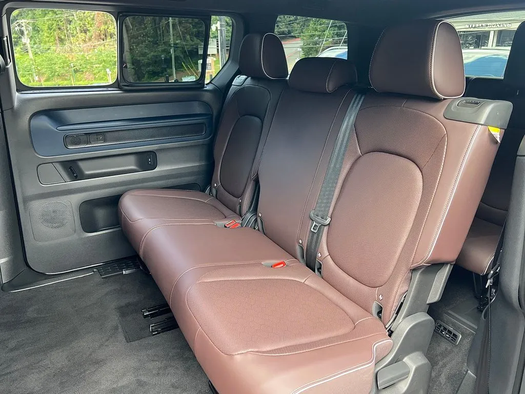 2025 Volkswagen ID. Buzz PRO S - Photo 27