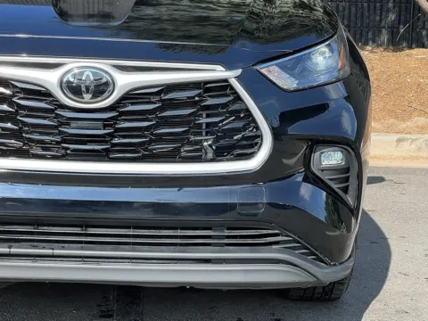 More photos of 2022 Toyota Highlander XLE at Gravity Autos Sandy Springs, GA