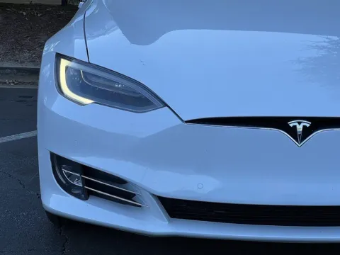 More photos of 2019 Tesla Model S at Gravity Autos Sandy Springs, GA
