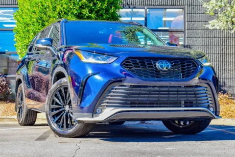 More photos of 2024 Toyota Highlander at Gravity Autos Sandy Springs, GA