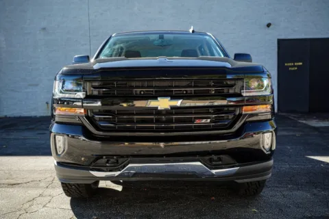 More photos of 2018 Chevrolet Silverado 1500 LT at Gravity Autos Roswell, GA
