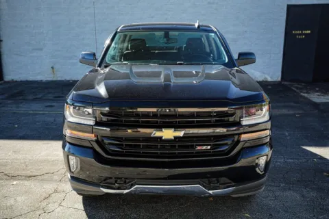 More photos of 2018 Chevrolet Silverado 1500 LT at Gravity Autos Roswell, GA