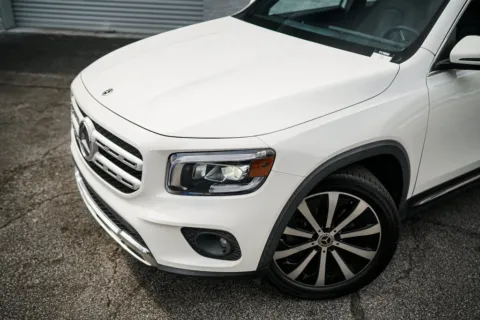 Photos of 2021 Mercedes-Benz GLB 250 for sale in Roswell, GA at Gravity Autos Roswell